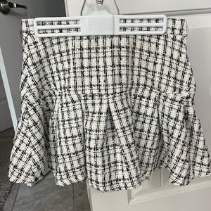 Kendall and Kylie skirt. L